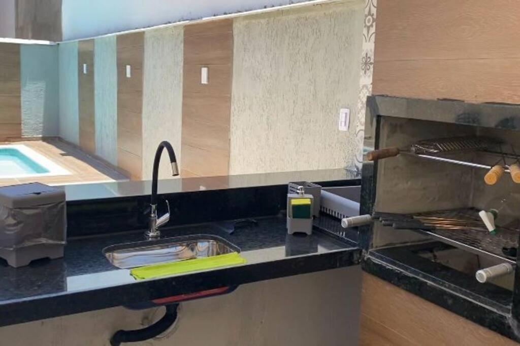Casa Com Piscina, Grande E Espacosa No Condominio Dos Passaros Cabo Frio Esterno foto